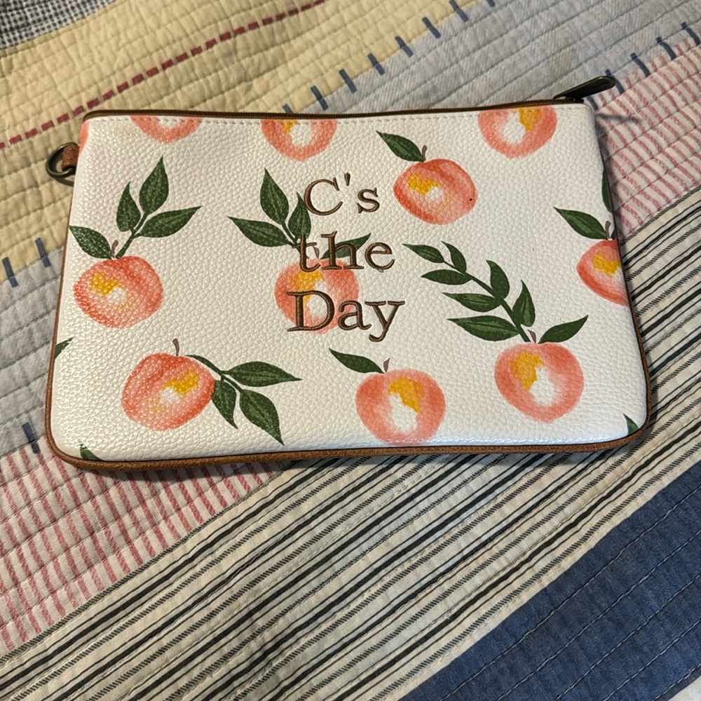 Zipper pouch